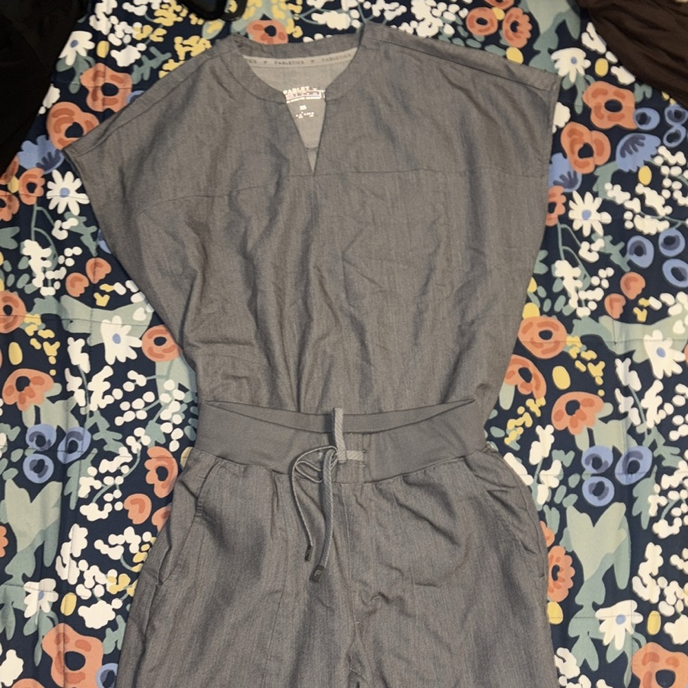 Fabletics scrubs set